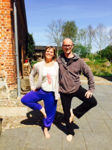 Lilian Güntsche (CEO & Founder The Dignified Self) mit Yoga-Lehrer Andreas Gläser von Vasishta Yoga